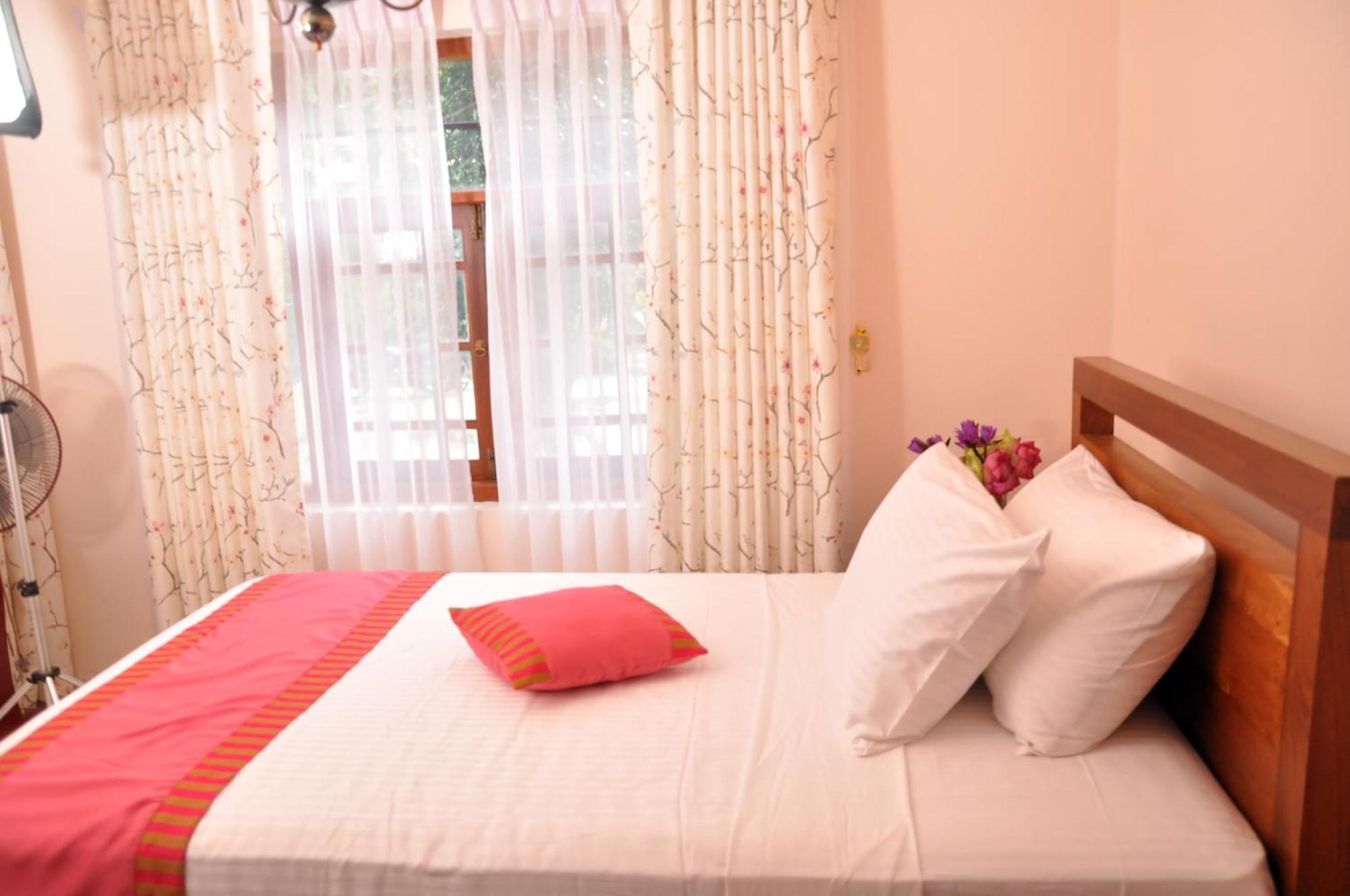 Sobaya Hotel Kandy Ngoại thất bức ảnh