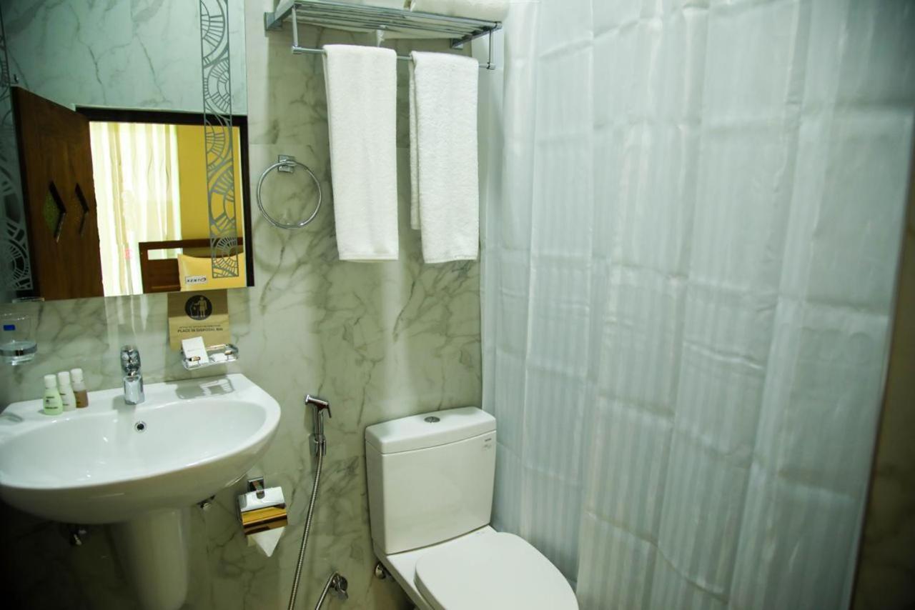 Sobaya Hotel Kandy Ngoại thất bức ảnh