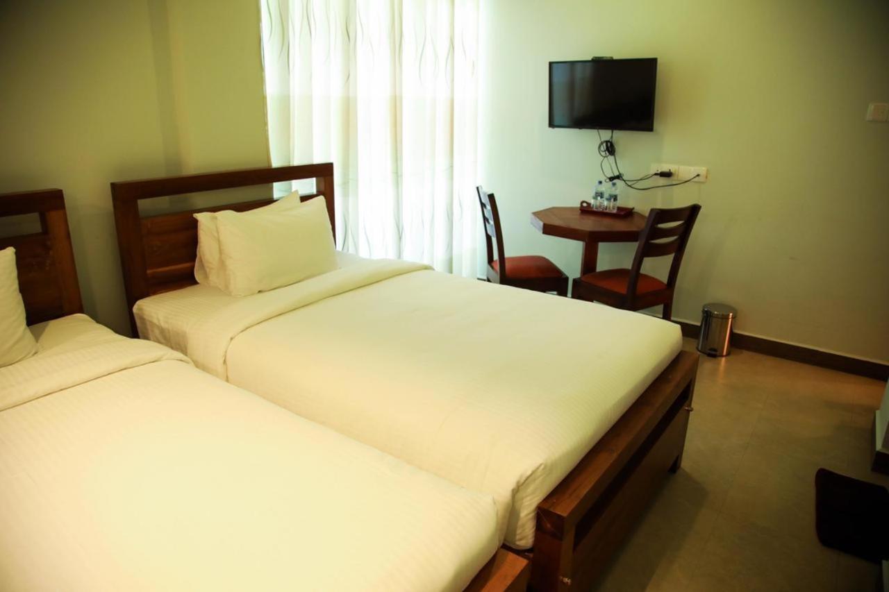 Sobaya Hotel Kandy Ngoại thất bức ảnh